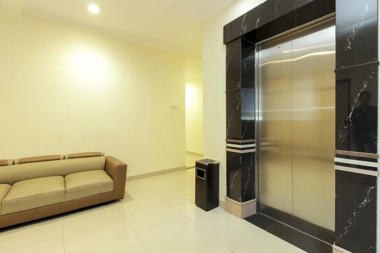 Reddoorz Plus @ Paal 2 Manado Kültér fotó